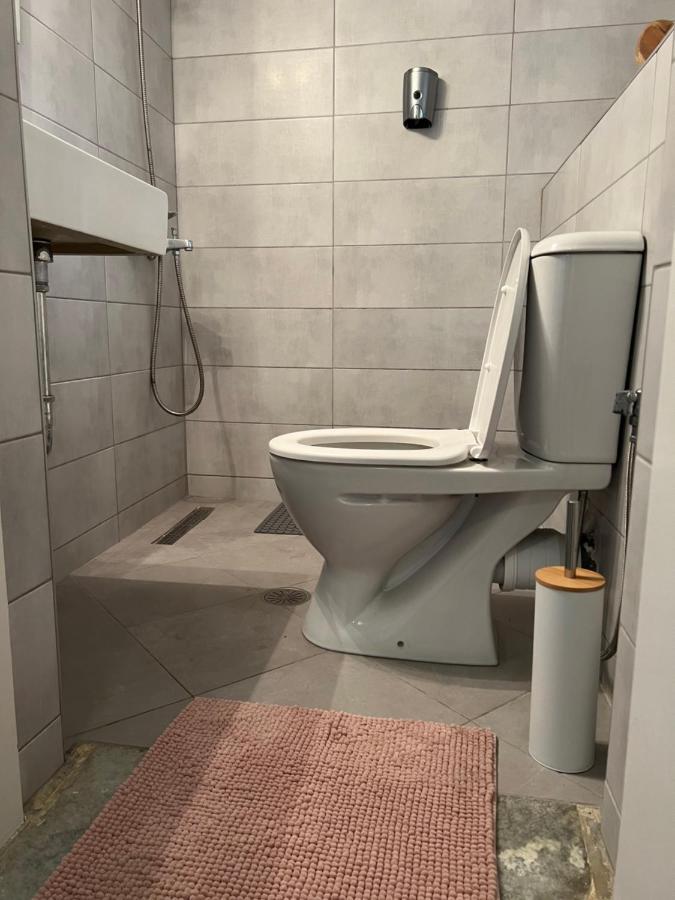 Corinth Cosy Guesthouse-Souterrain With Garden In City Center מראה חיצוני תמונה
