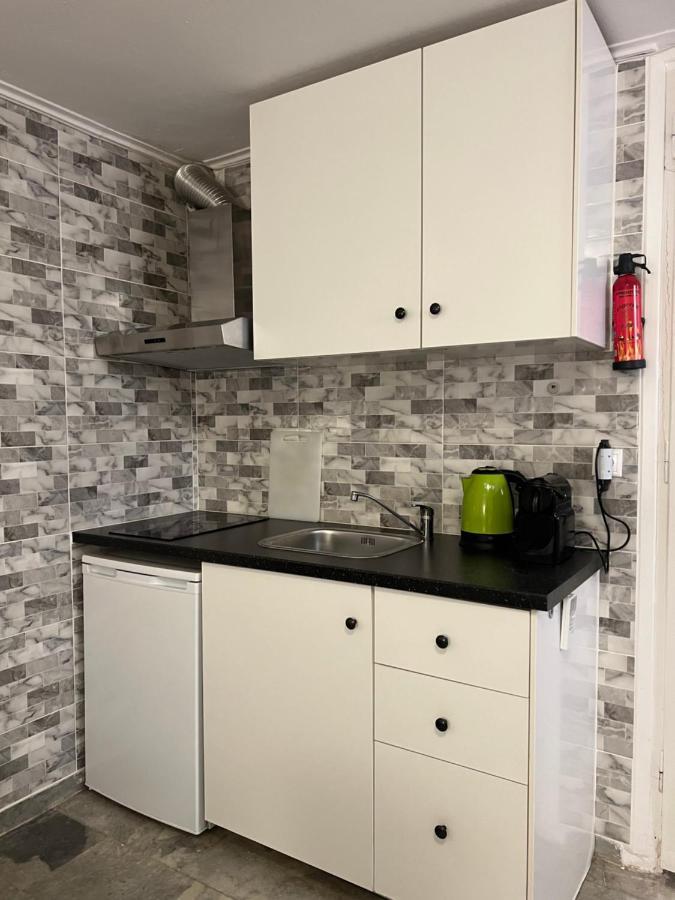 Corinth Cosy Guesthouse-Souterrain With Garden In City Center מראה חיצוני תמונה